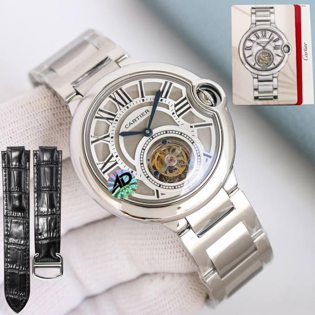 Uf+ 2025年卡地亚最新版本42陀飞轮蓝汽球男表！有白面和灰面！ 整体更加精致正装！罗马刻度黑色油印更立体丰满，麦头所有英文字体改正新版，更清晰立体，而中间