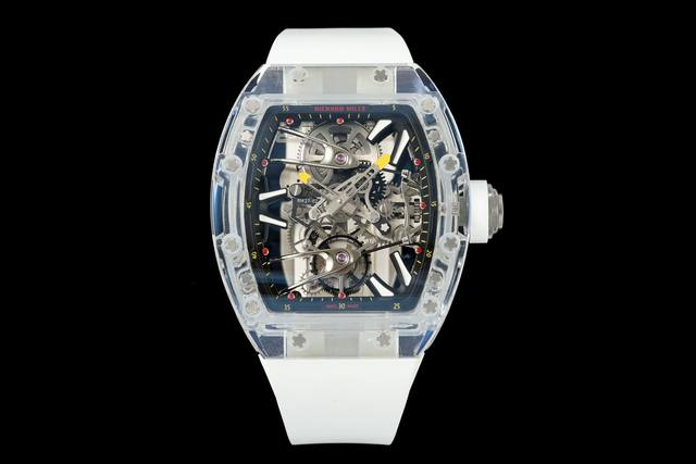 清透的终极Richard Mille Rm 56-02蓝宝石水晶陀飞轮腕表 轻薄、透明是现代工艺的两大趋势，看上去简约经典设计要比又乱又复杂要好很多。现今，要做