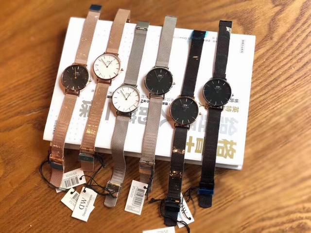 原单Dw全新推出简约时尚手表，表盘充满现代感，结合经典Classic简洁精致的设计造型，腕间时尚的再定义 尺寸40Mm 36Mm 32Mm