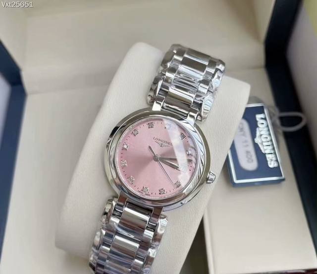 浪琴心月 从初绽光芒的新人到如今星光熠熠闪耀 品牌直接站出来为她撑腰真的是彼此成就对方 #手表推荐 #明星同款腕表 #赵丽颖 #礼物推荐 #浪琴手表