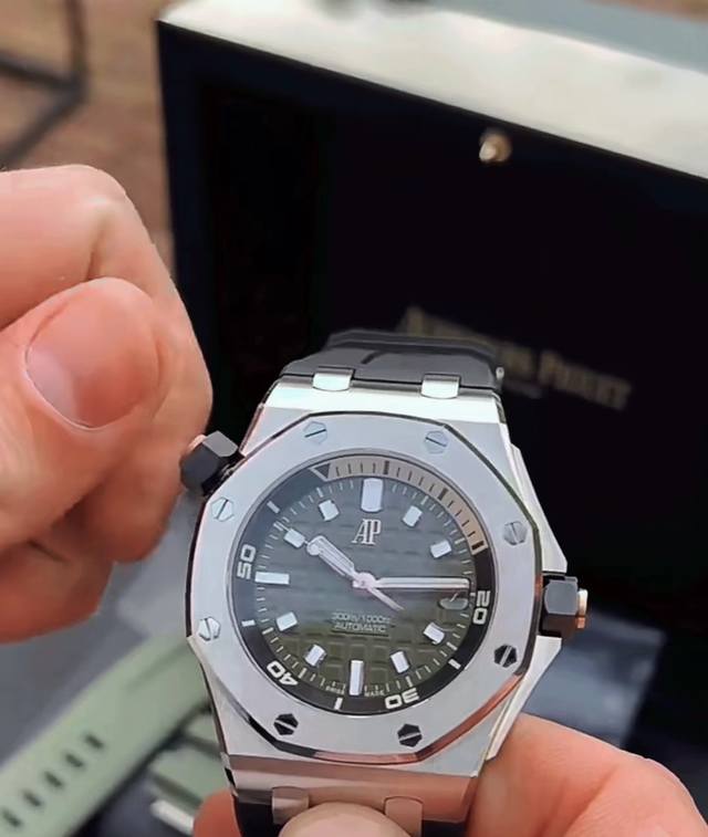 Audemars piguet爱彼 皇家橡树离岸型系列 自动机械机芯 男表 瑞表 42Mm 绿色表盘