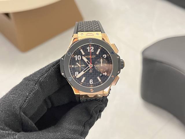 Bba出品 宇舶 Big Bang 系列 20周年纪念款 机械美学，颠覆计时 经典传承 创新致敬 为庆祝宇舶表20周年荣耀历程，Big Bang系列推出限量纪念