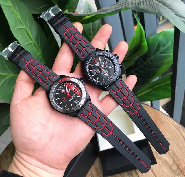 可以订做专柜查验码 新款高颜值！Tagheuer泰格豪雅F1系列Gulf 特别版石英男士腕表 六针计时代历机芯，瑞士原装，意大利进口胶料表带，蓝宝天然玻璃，专柜