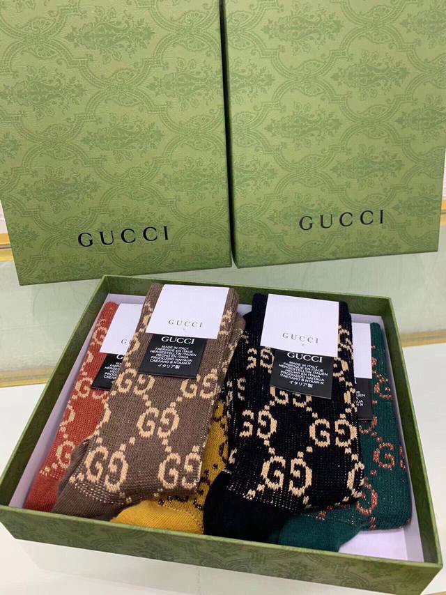 Gucci classic mid-calf women's socks, one box contains five pairs, same style as
