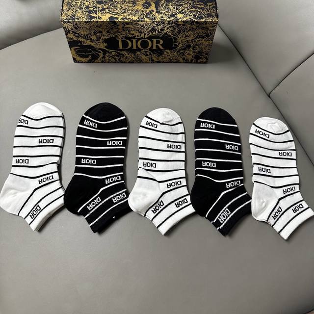 Special offer: Dior women's new boat socks, five pairs per box, made of pure cot