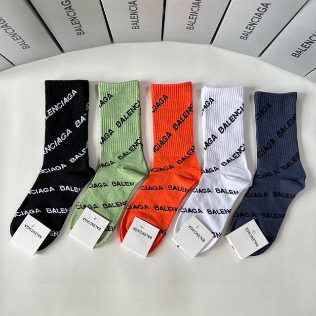 Special packaging for Balenciaga's new mid-calf slouch socks! Five pairs per box