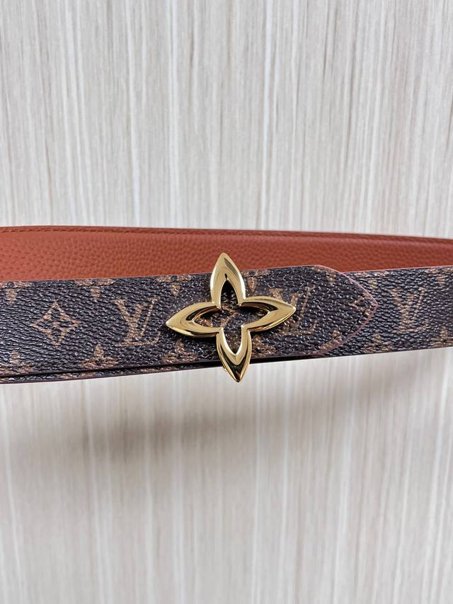 Flowergram Reversible Belt: This belt combines Monogram canvas and Monogram embo