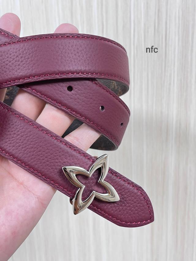 Flowergram Reversible Belt: This belt combines Monogram canvas and Monogram embo
