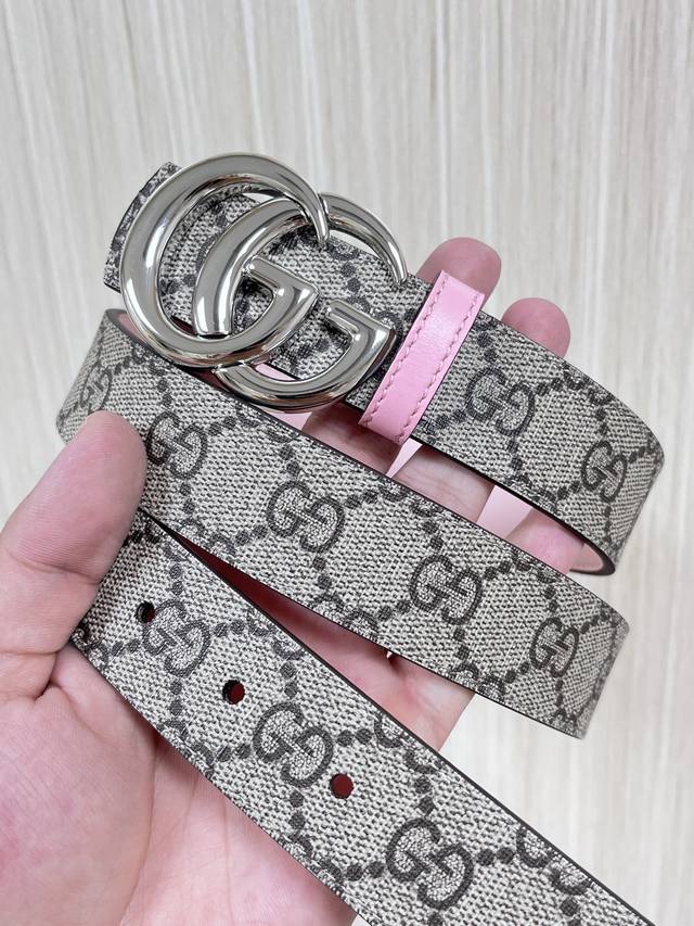 30cm New seasonal style, one side canvas print, the other side imported pink cow