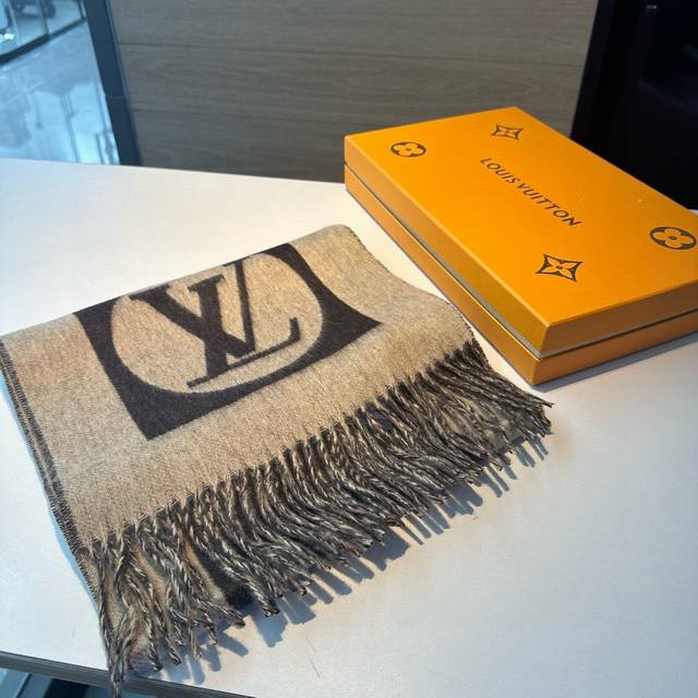 Hot Selling New Arrival Lv Exclusive Luxury Item Within Size, High-End Quality O