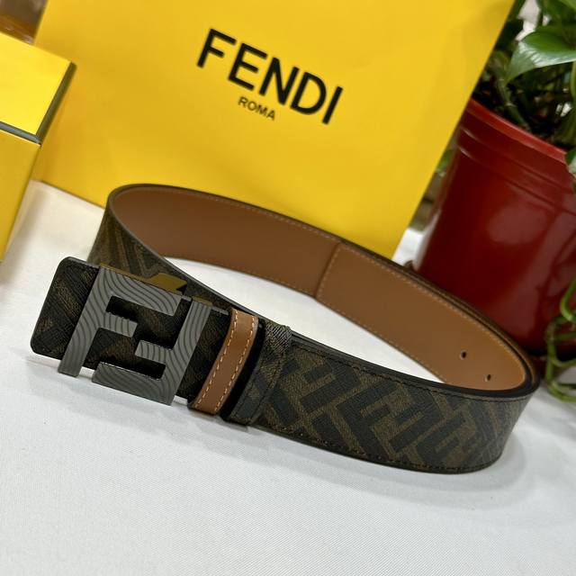 Fendi boutique style, 4.0cm wide, double-ring reversible belt, Ff snap fastener,