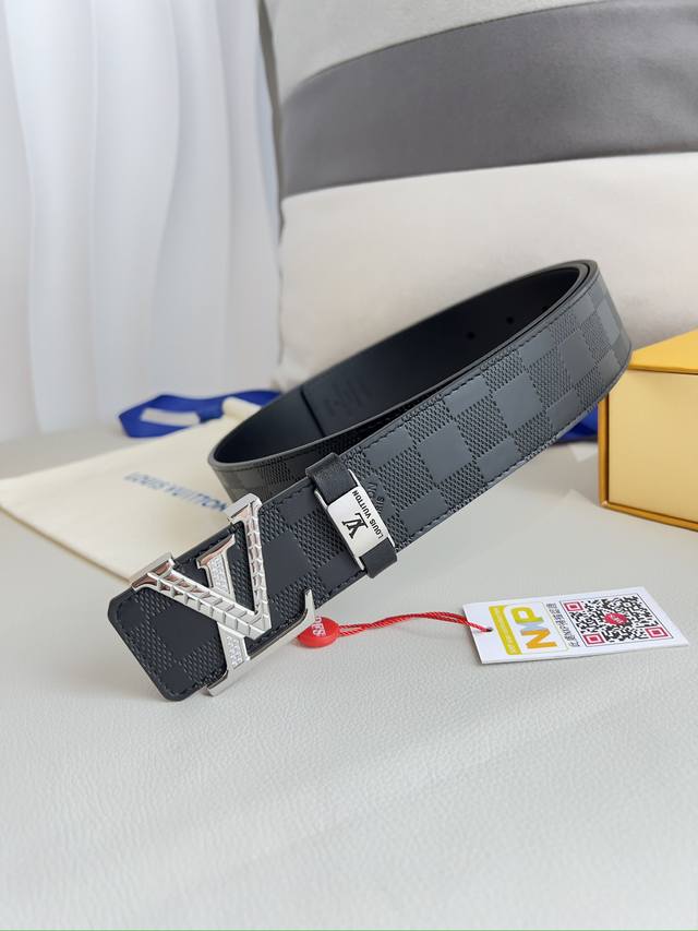 Product Name: Louis Vuitton Belt - Original Single Belt Model: Hook and Buckle,