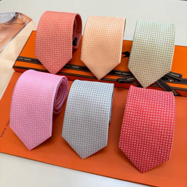 Men's New Tie Series - Small H Letter Tie. Rare H brand releases a thousand diff
