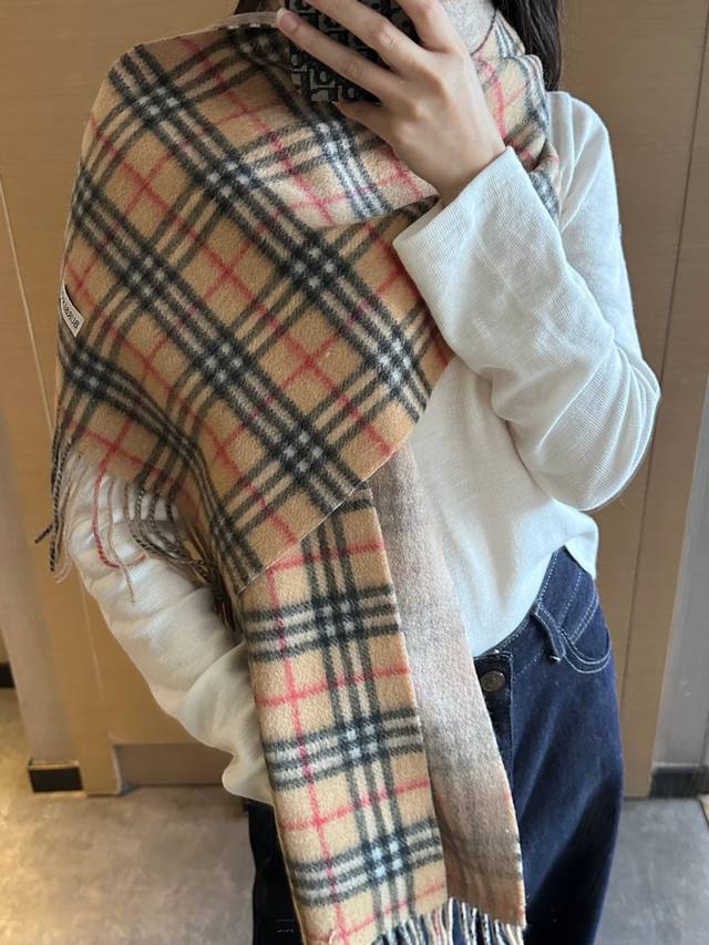 Burberry British Style Classic Reversible Scarf, HK Export Overstock. This is tr