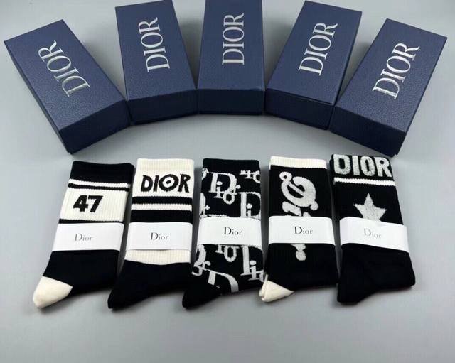 Special Offer: Dior Women's Mid-Calf Socks, 5 pairs per box. Made of pure cotton