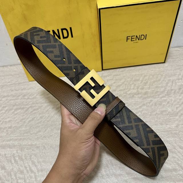 Fendi boutique style, 4.0cm wide, double-ring reversible belt, Ff snap fastener,