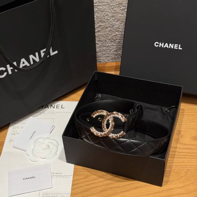 Chanel New Women's Belt Ddd. Features the classic metal double C logo, made of d