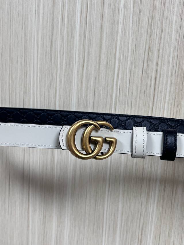 The Fall/Winter 2025 collection reinterprets the distinctive Gg Marmont series.