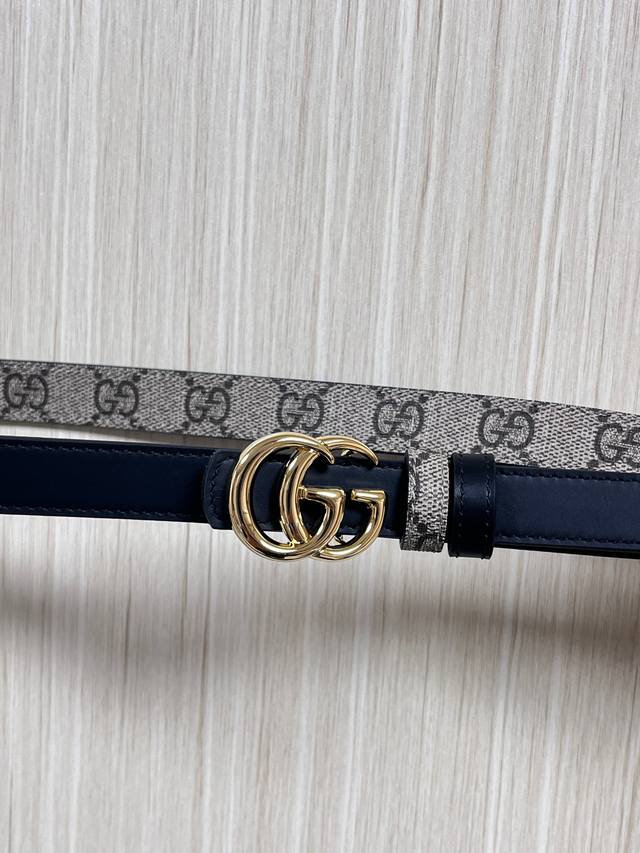 The Fall/Winter 2025 collection reimagines the distinctive Gg Marmont series. Th