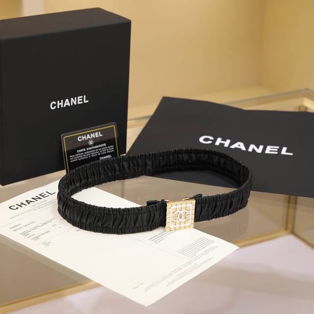 Chanel Cc square resin white and black logo, small square brass logo buckle, cal