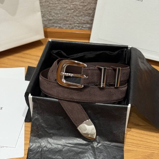 Western Medium 25mm Leather Belt (Ddd) This belt is made of suede cowhide leathe