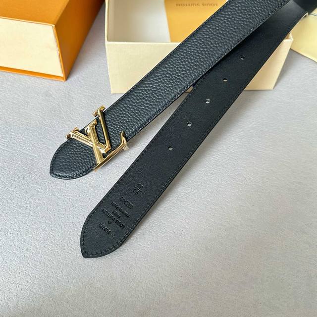 Louis Vuitton (Ddd) Full set packaging, 35mm width, genuine one-piece cast metal