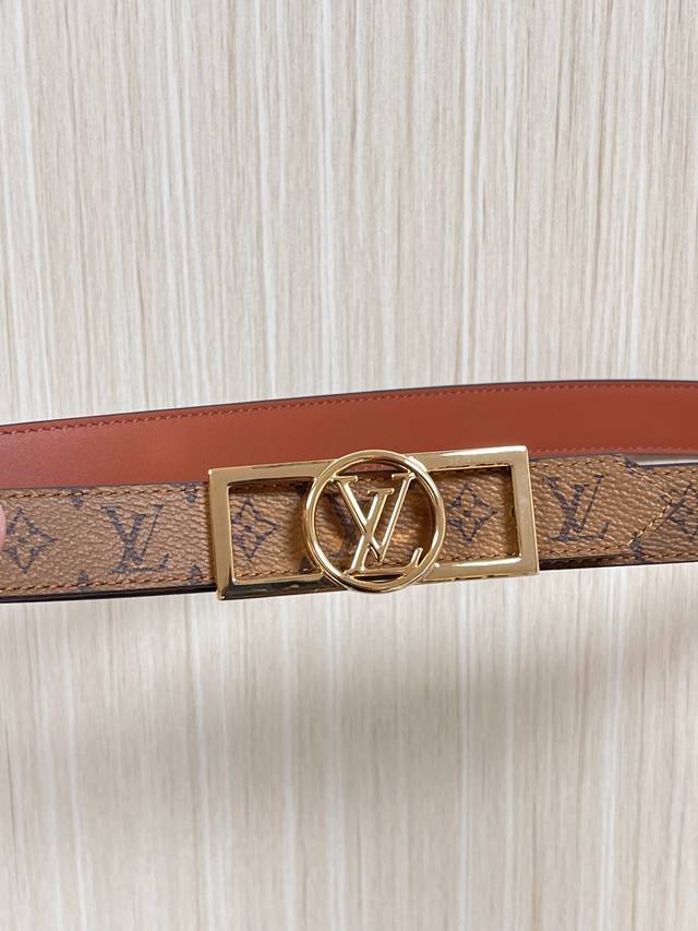 New seasonal style, 2.5mm wide double-pointed original 1:1 replica. One side is