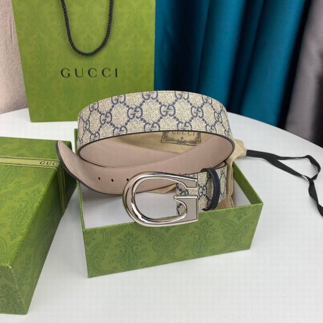 Comes with a full set of GUCCI gift box. Top quality, 40mm wide, newly upgraded