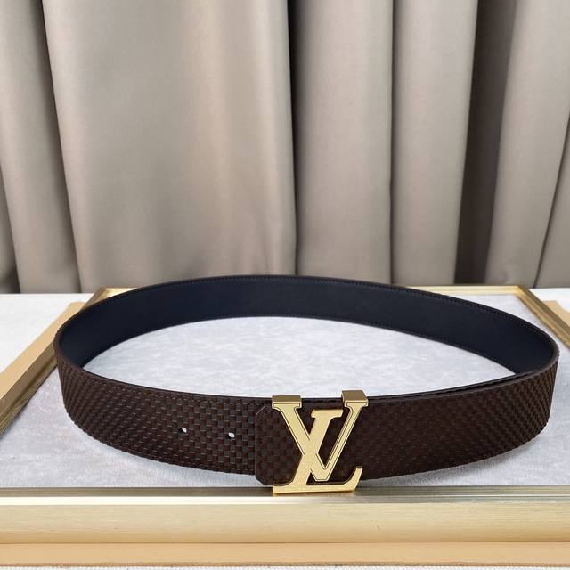 Suitable for both business casual and formal wear! 3.8cm latest buckle, polished