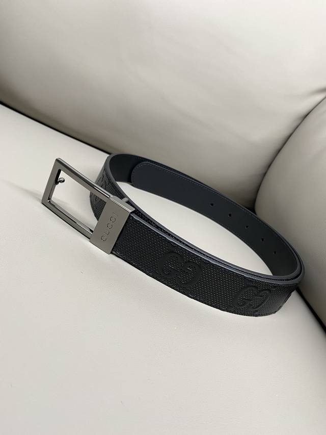 Gg Gucci 3.5cm wide imported cowhide hot-embossed belt with exquisite hardware.