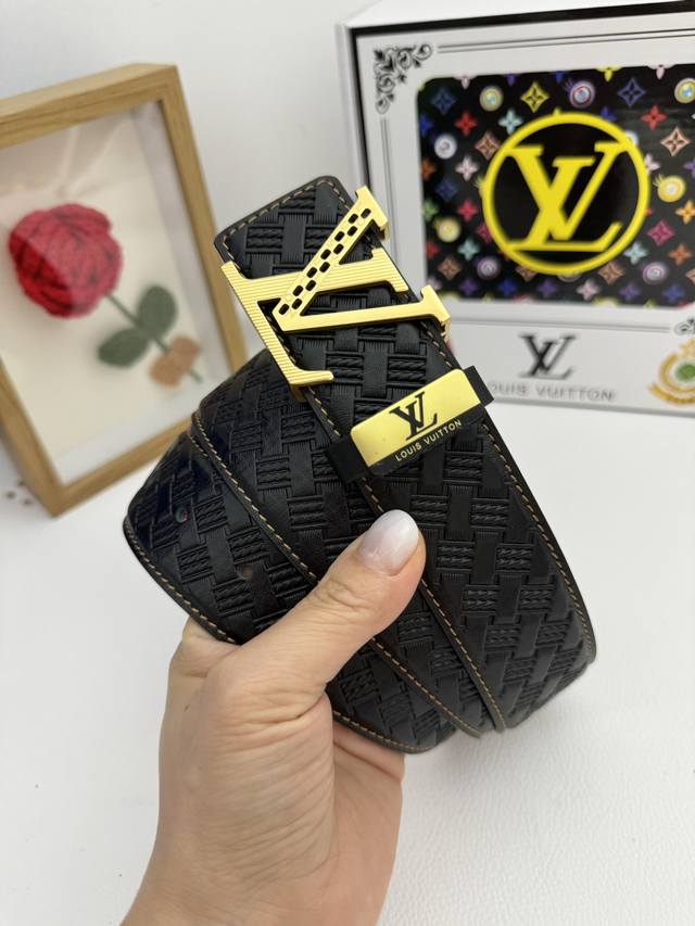 Product Name: Louis Vuitton Original Belt Material: 100% Top Layer Cowhide Leath