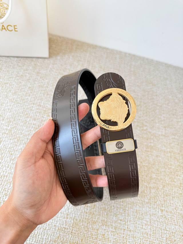 Product Name: Versace Original Belt/Leather Bag Model: Hook buckle, classic man-