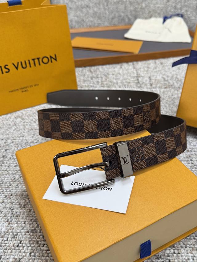 Louis Vuitton LV belt series, original hardware, exquisite hand-painted edges, s