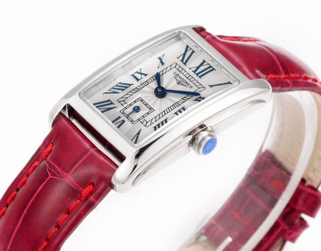 浪琴表黛绰维纳系列20.80X 32 Mm 石英女士腕表走时精准，超强续航！石英机芯没电了秒针会四秒一跳浪琴排名皇后级别的当属黛绰维纳系列女表 以意大利语中的