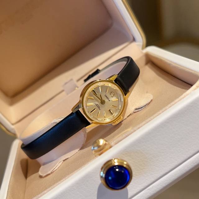 劳力士Precision迷你金表 1950年，白金，表盘18.5Mm，走时精准，状态超美，上手太赞了#珠宝 #日本中古珠宝 #手表