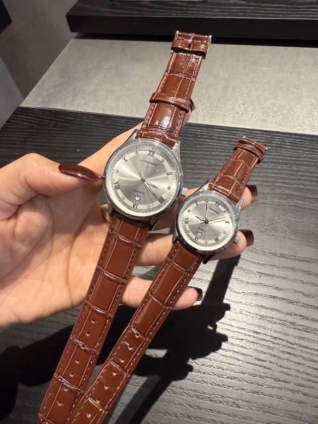 白 金 新款浪琴-Longines 精品情侣腕表 经典三针设计 尊贵大气 绅士风范 卓越品质 热卖全城 采用进口石英机芯 顶级316精钢表壳 进口小牛皮表带 矿