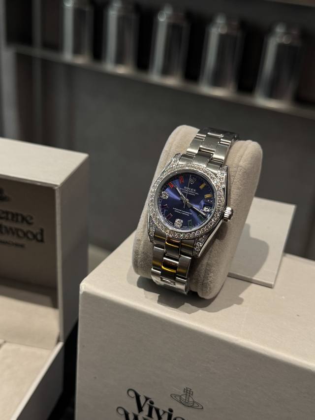 满钻壳 白 金 劳力士 日志 系列经典女款 实芯钢带-原装压扣 进口机芯 小红书火爆推荐 设计显出独特高贵优雅女神气质！316精钢表壳搭配施华洛世奇水晶钻石，纯