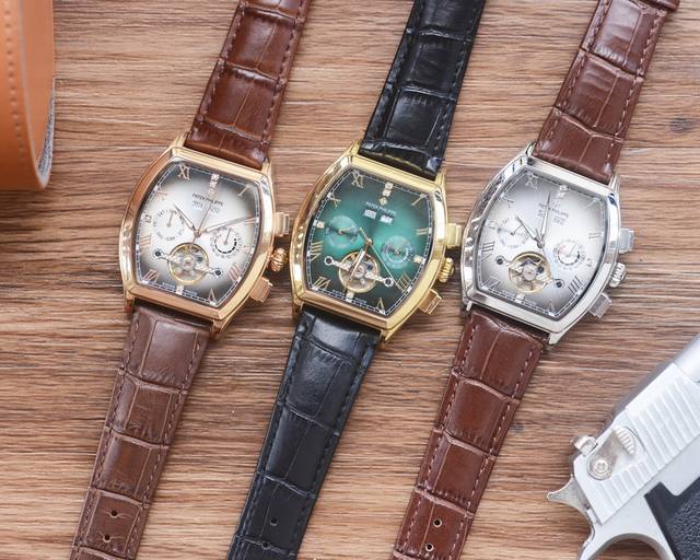 白 金 男人挚爱 多功能腕表 最新 ：百达翡丽最佳设计独家首发 类型 ：精品男士腕表 表带 ：真牛皮表带 机芯 ：全自动机械机芯 镜面 ：矿物质强化玻璃 更高清