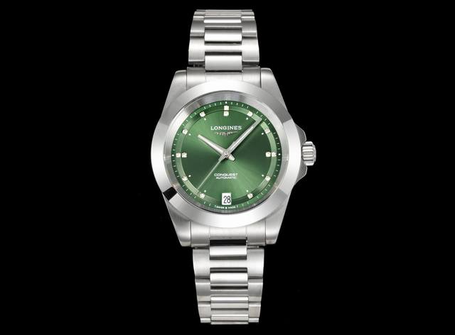 新品 女款断货王之首位 浪琴 Longines-浪琴 康卡斯 悦动凭借其独特的设计，实用的功能和舒适的佩戴体验，成为了一款备受推崇的精品。 1多种表盘经典白 绿