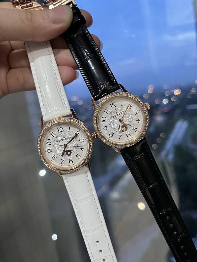 金+30积家约会女表，女人的三大梦想一，新的一年一定要大红大紫呀 积家约会系列高品质女表，日月星辰显示，进口石英机芯，原装折叠扣 精钢表带，尺寸宽33Mm，厚1