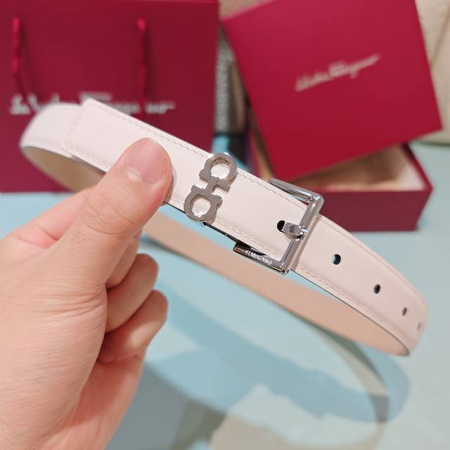 2.5Cm Ferragamo belt, double-sided top-grain imported cowhide, length: 75.80.85.