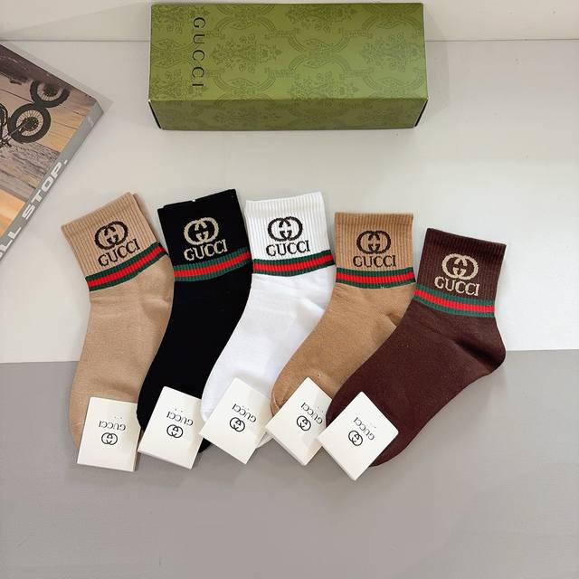5 pairs of Gucci mid-calf socks (with packaging) - New Gucci item, pure cotton,