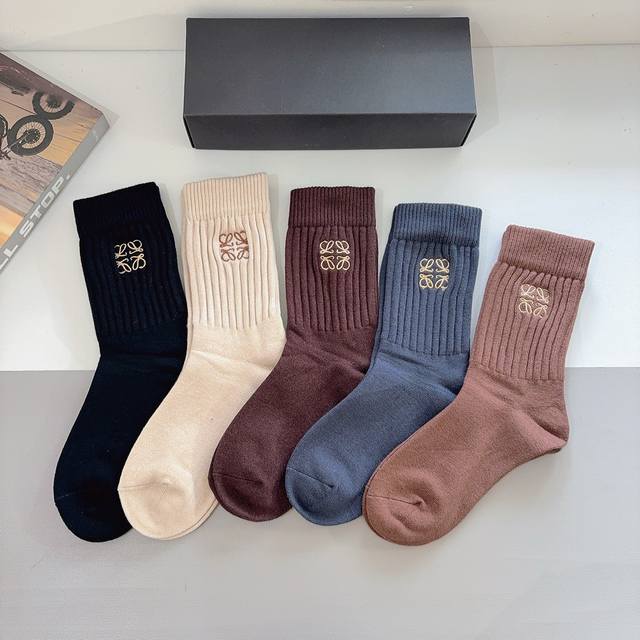 Box of 5 pairs with packaging Loewe high-quality cashmere embroidered knee-high