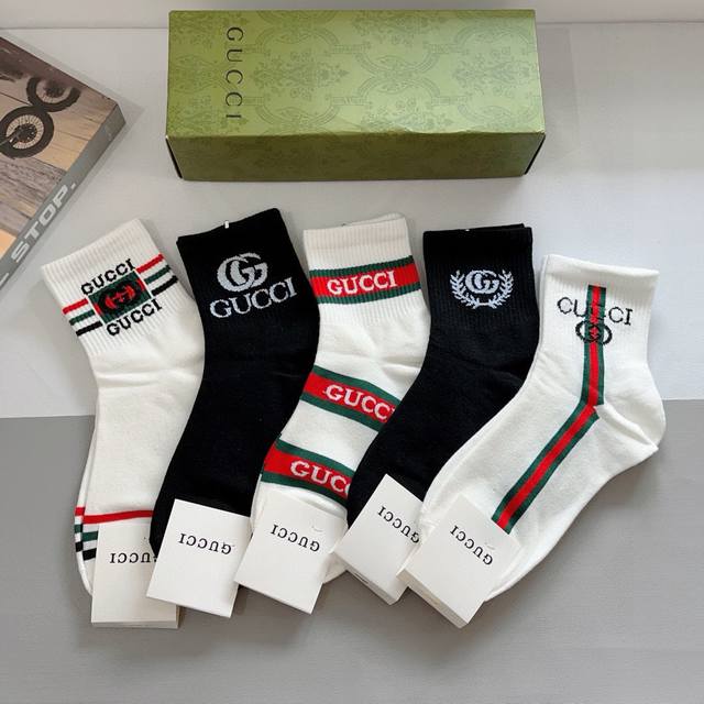5 pairs per box with packaging Gucci's new mid-calf socks! Pure cotton fabric,
