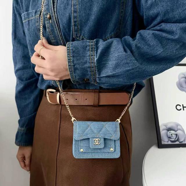 Chanel official website new Mini crossbody bag coin purse with chain, detachable