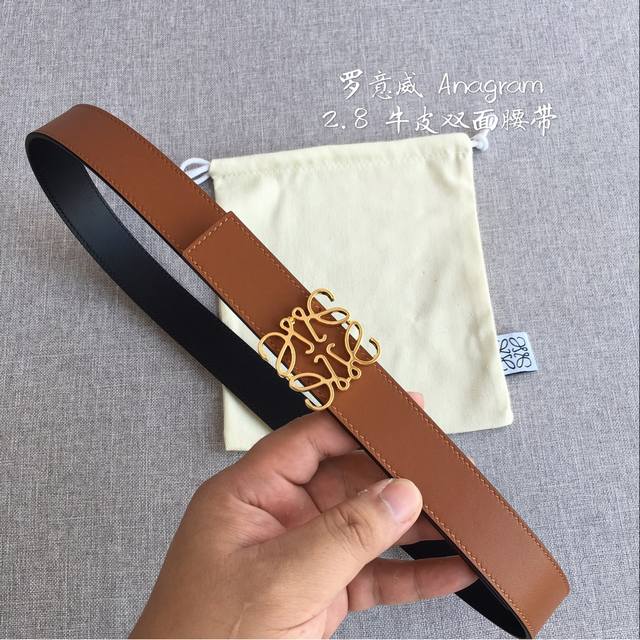 Loewe boutique best-selling item, thanks to customer feedback with real photos,