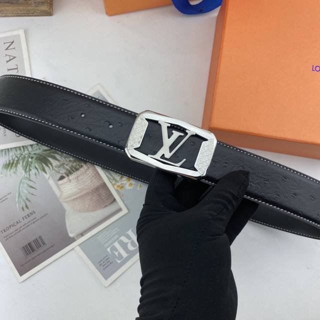 Comes with full packaging gift box Lv Men's Floral Leather Belt 38Mm Double-sid