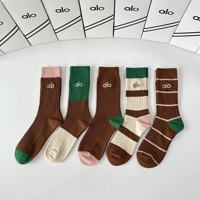 Special packaging for boutique items! Alo New Double-Needle Embroidery Mid-Lengt