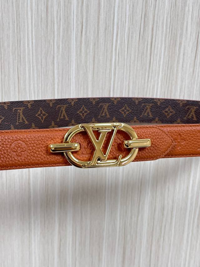 This season's newest design features a belt crafted from luxurious calfskin and