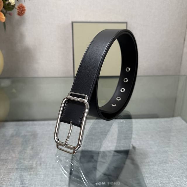 Tom Ford's latest trendy double-sided top-grain cowhide leather model, 3.5mm wi